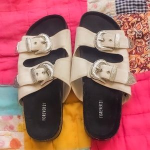 NEW Forever 21 Footbed Sandals